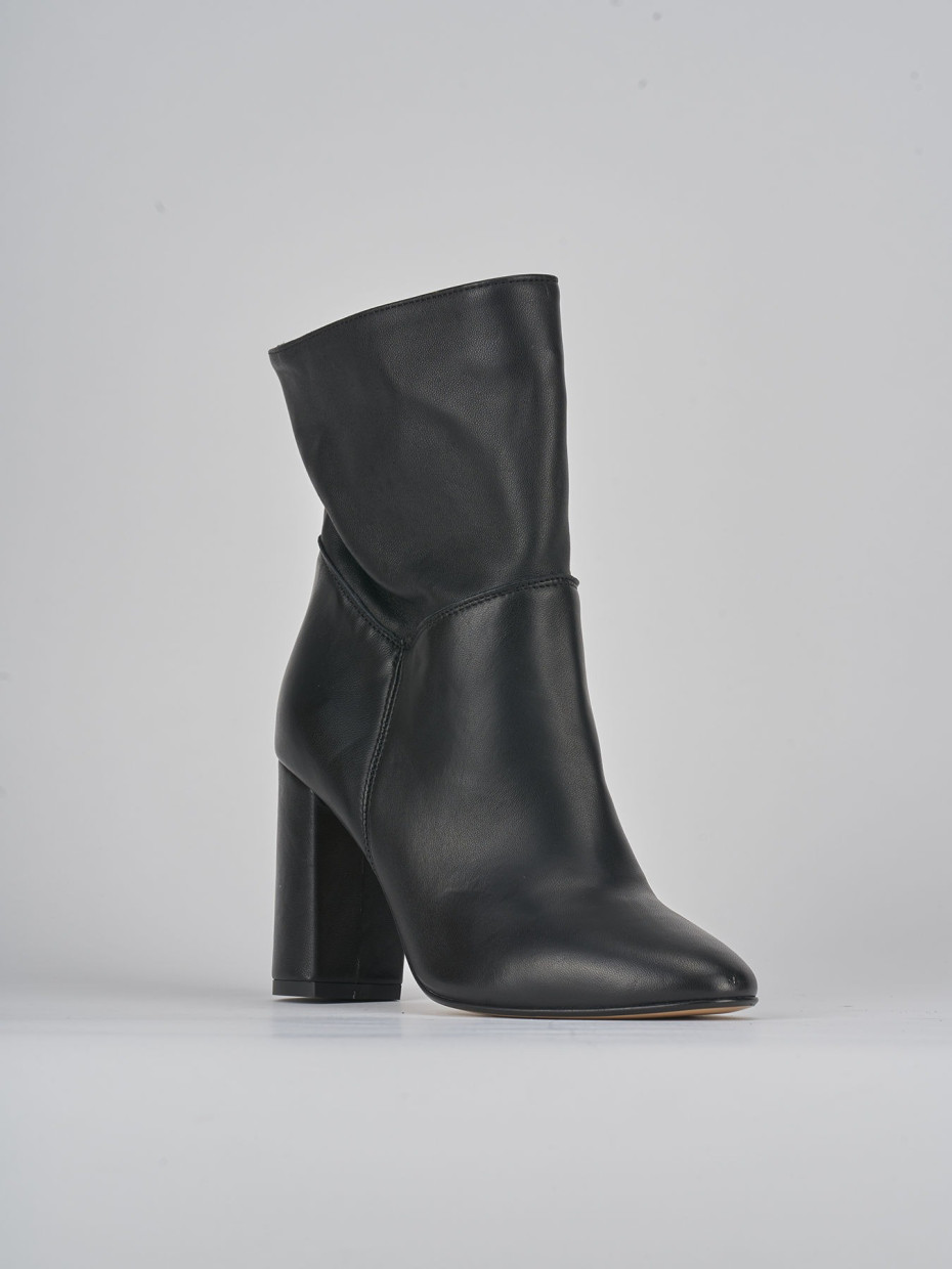 High heel ankle boots heel 8 cm black leather