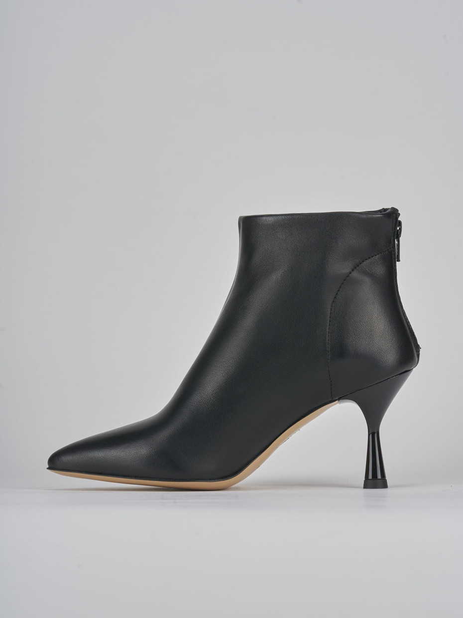 High heel ankle boots heel 7 cm black leather