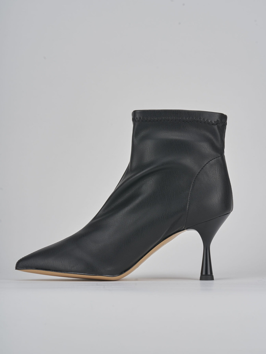 High heel ankle boots heel 7 cm black leather