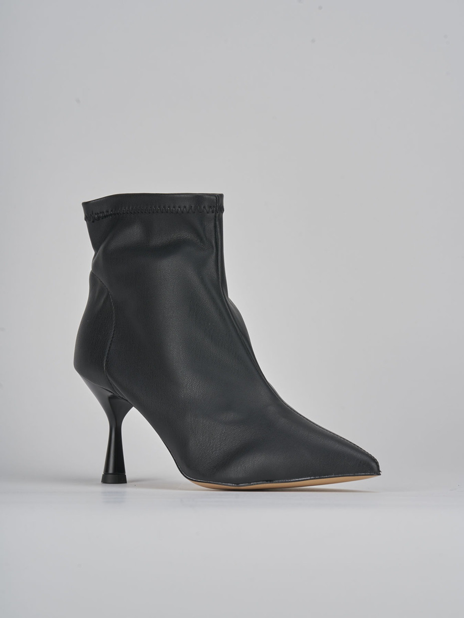 High heel ankle boots heel 7 cm black leather