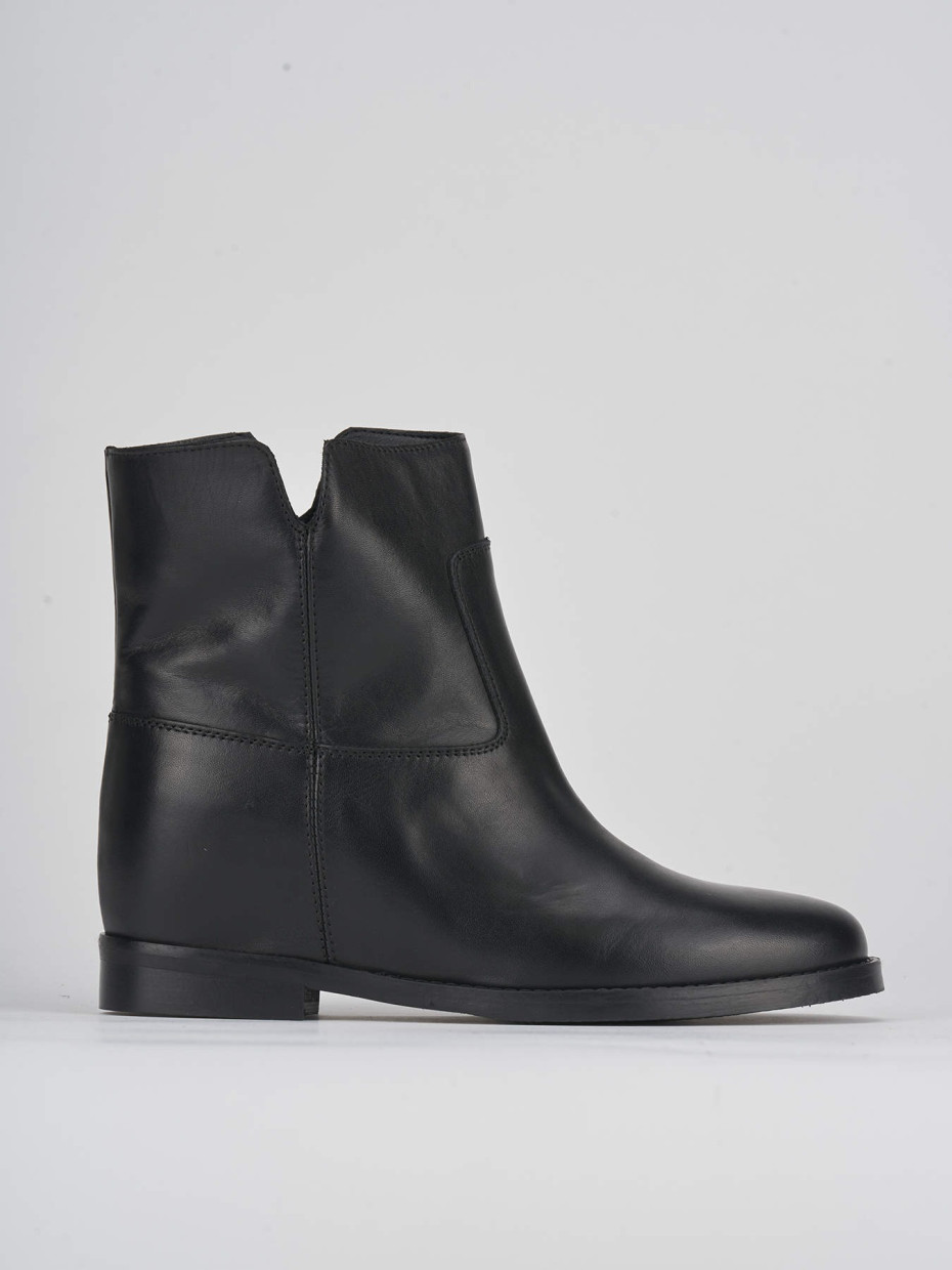 Low heel ankle boots heel 2 cm black leather