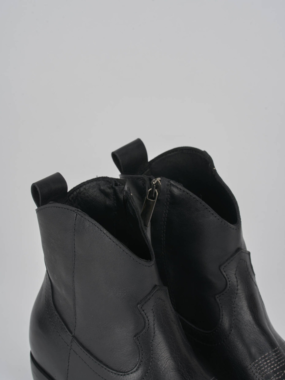 Low heel ankle boots heel 2 cm black leather