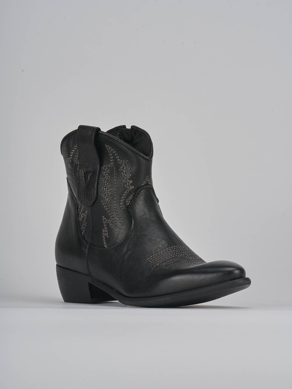 Low heel ankle boots heel 2 cm black leather