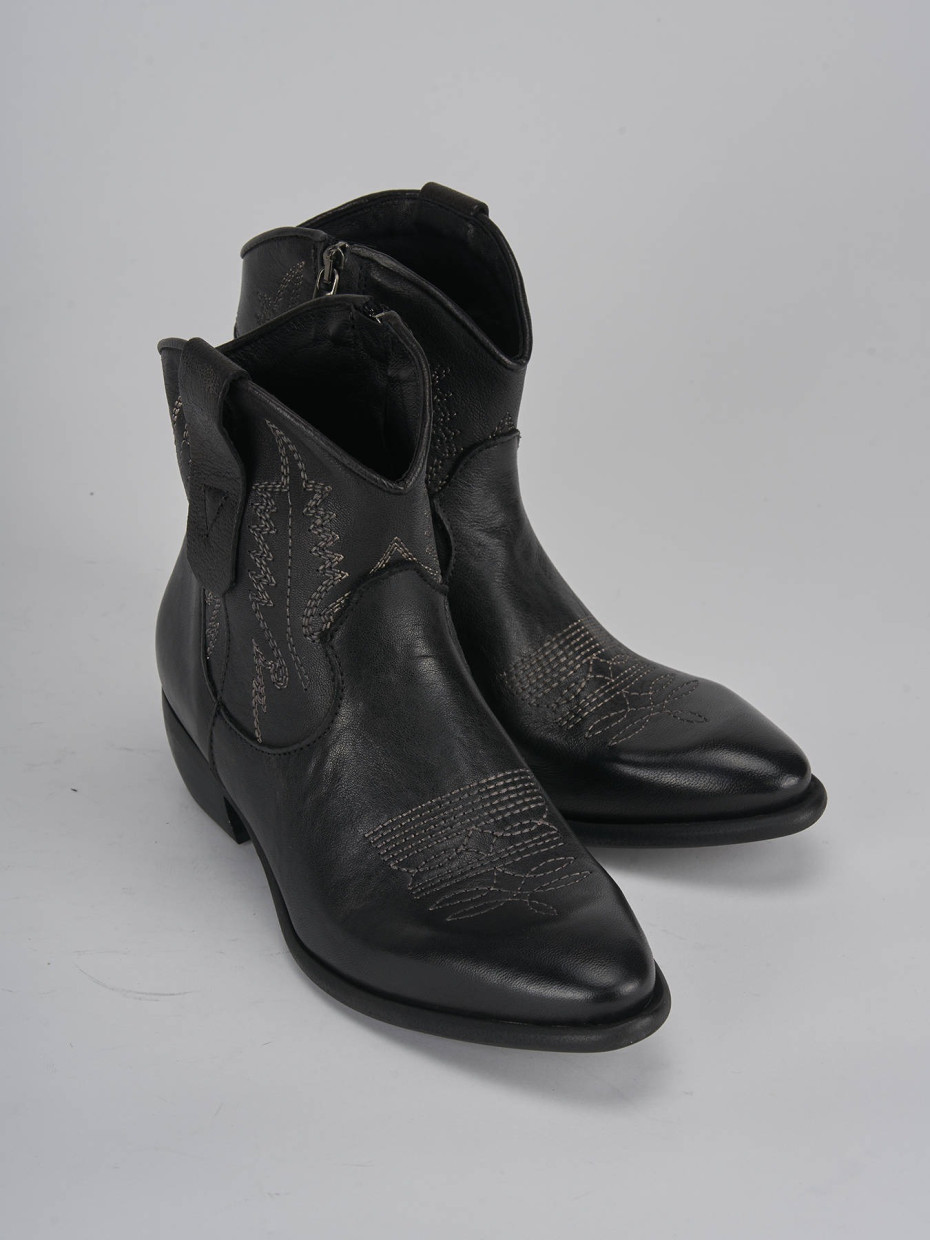 Low heel ankle boots heel 2 cm black leather