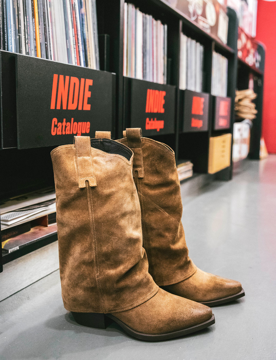 High heel boots heel 5 cm brown suede