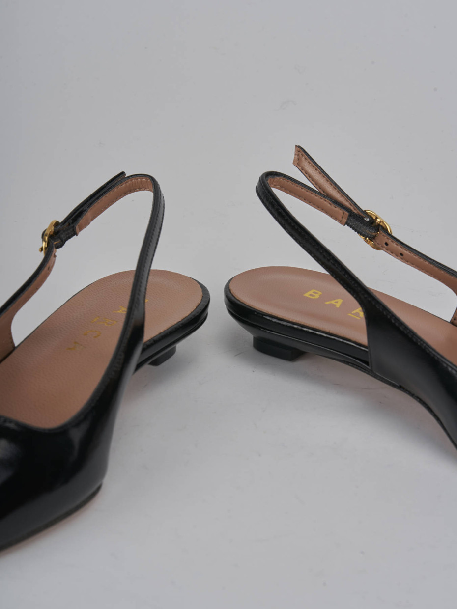 Décolleté e slingback tacco 2cm vernice nero