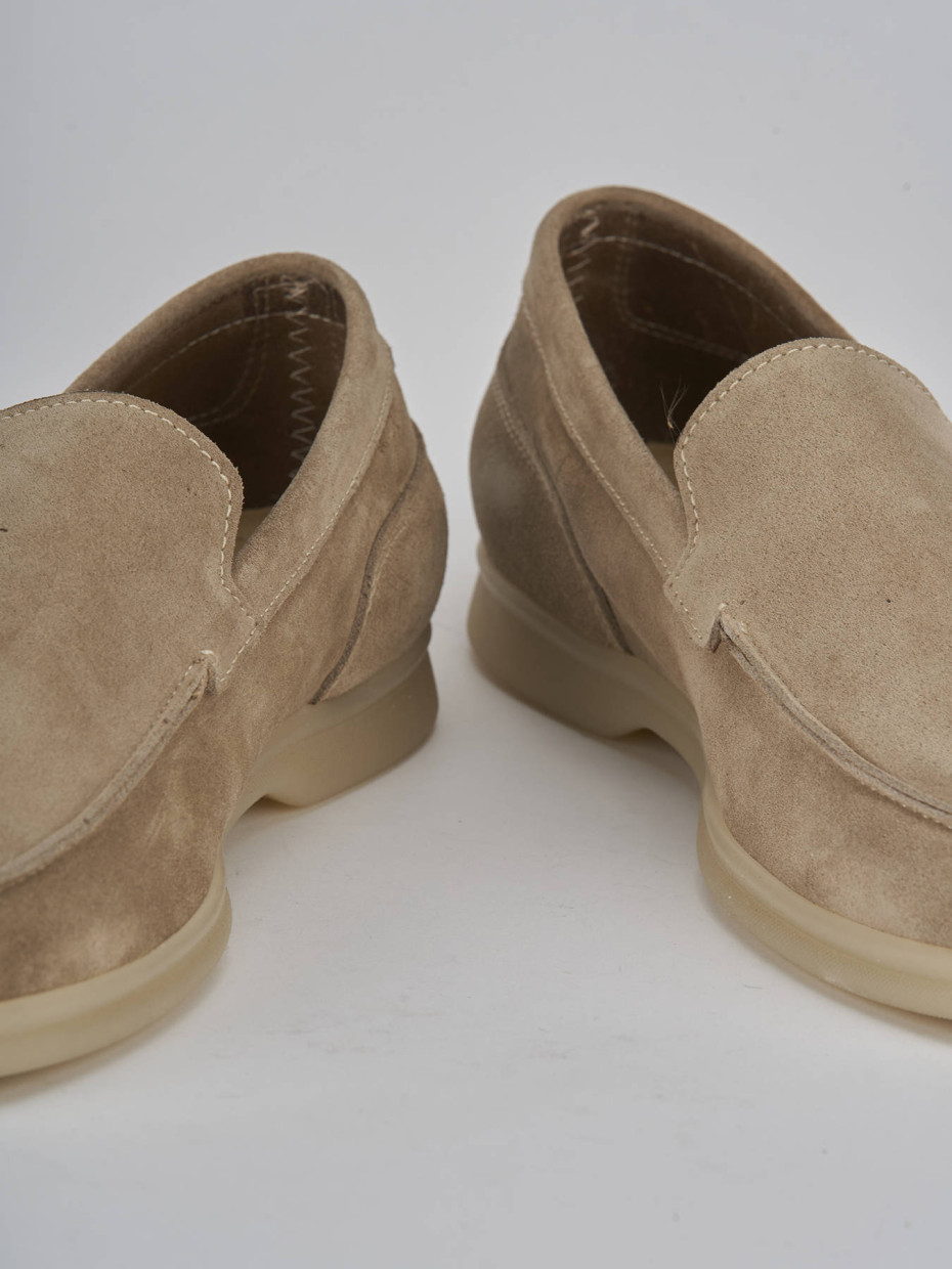Mocassini camoscio beige