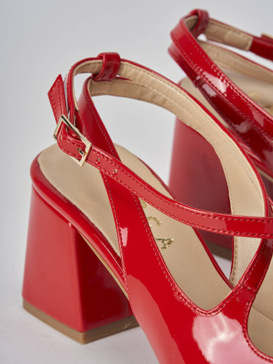 Décolleté e slingback tacco 7cm vernice rosso