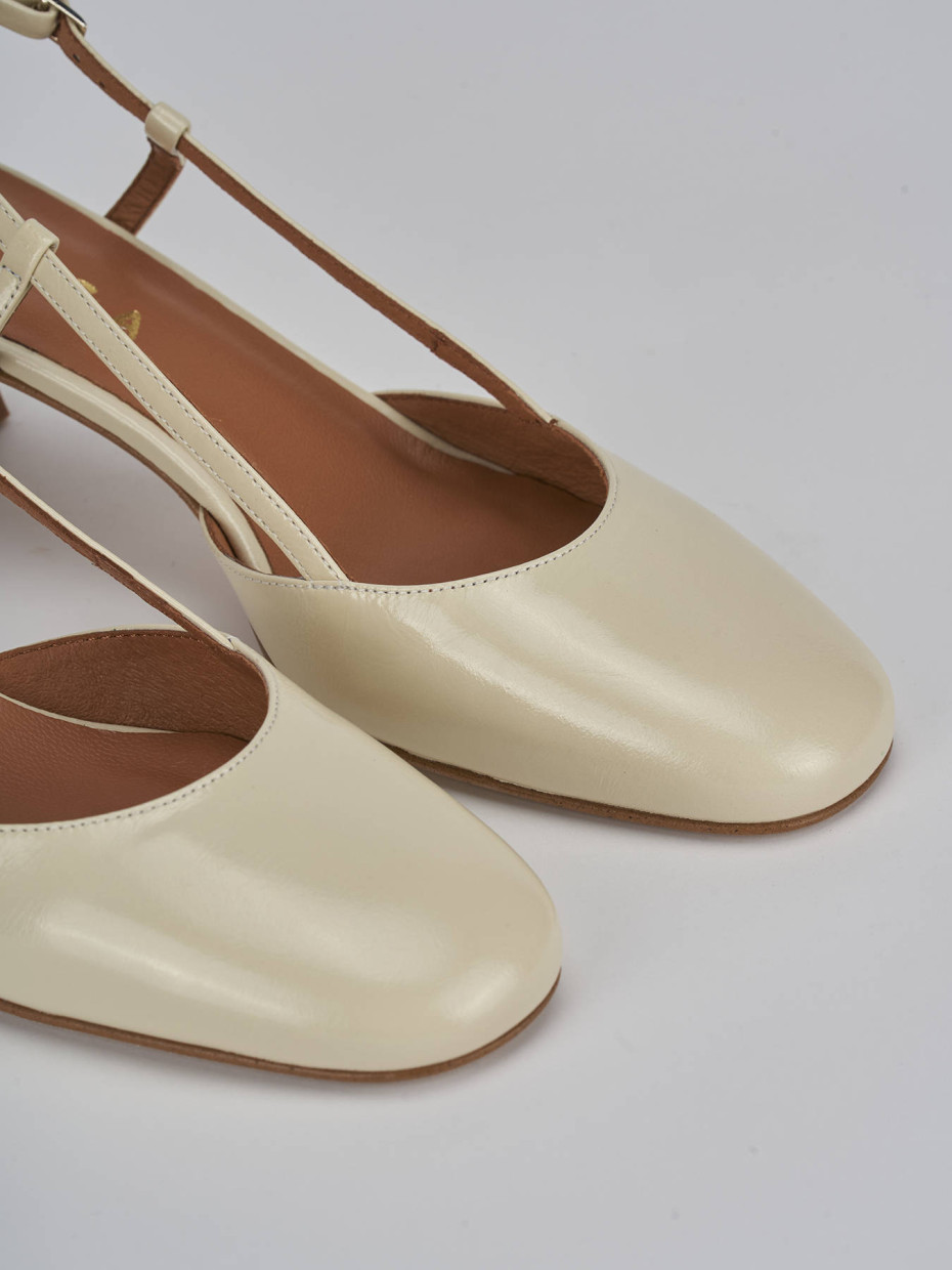 Décolleté e slingback tacco 5cm pelle beige