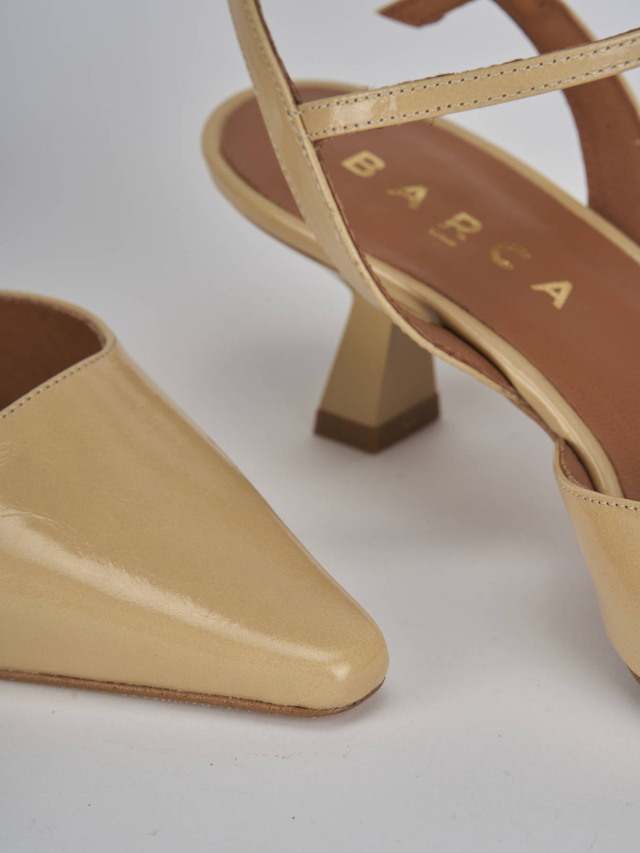 Décolleté e slingback tacco 5cm vernice marrone