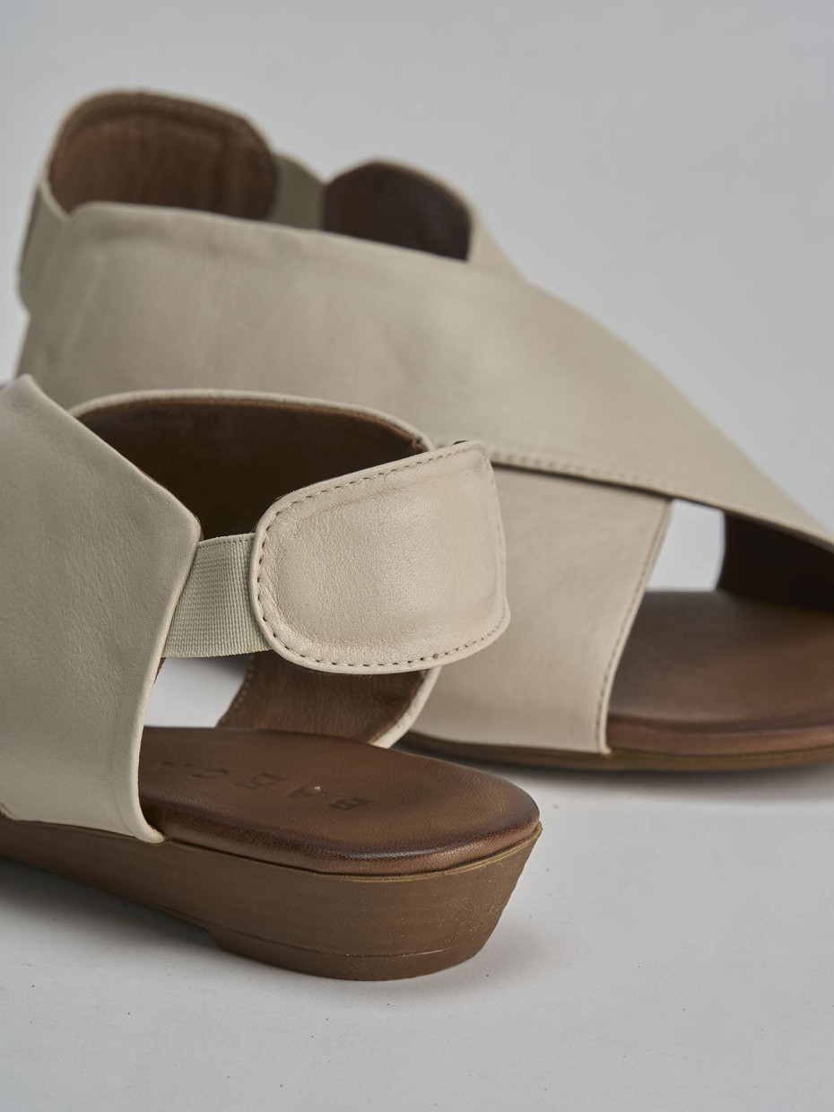 Sandali tacco 1cm pelle beige