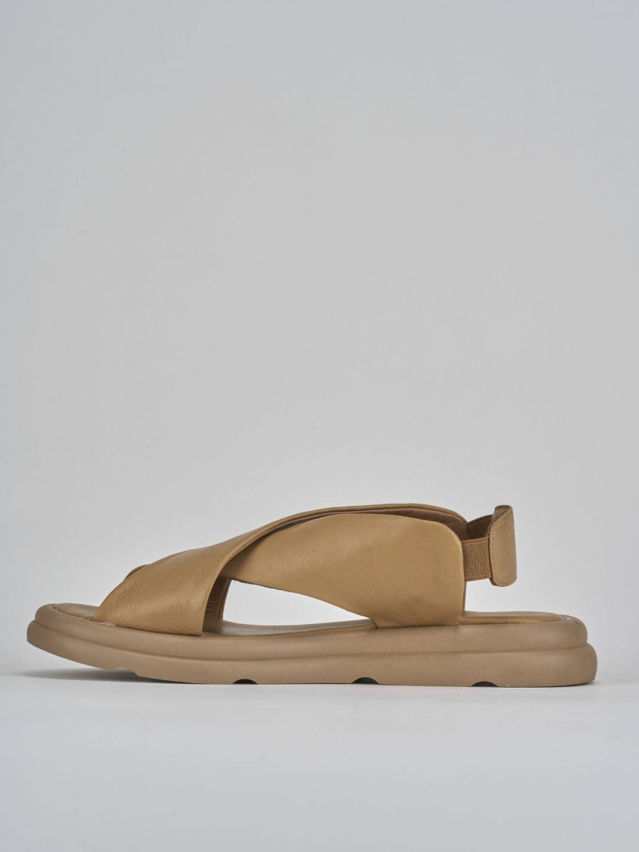 Sandali tacco 2cm pelle marrone