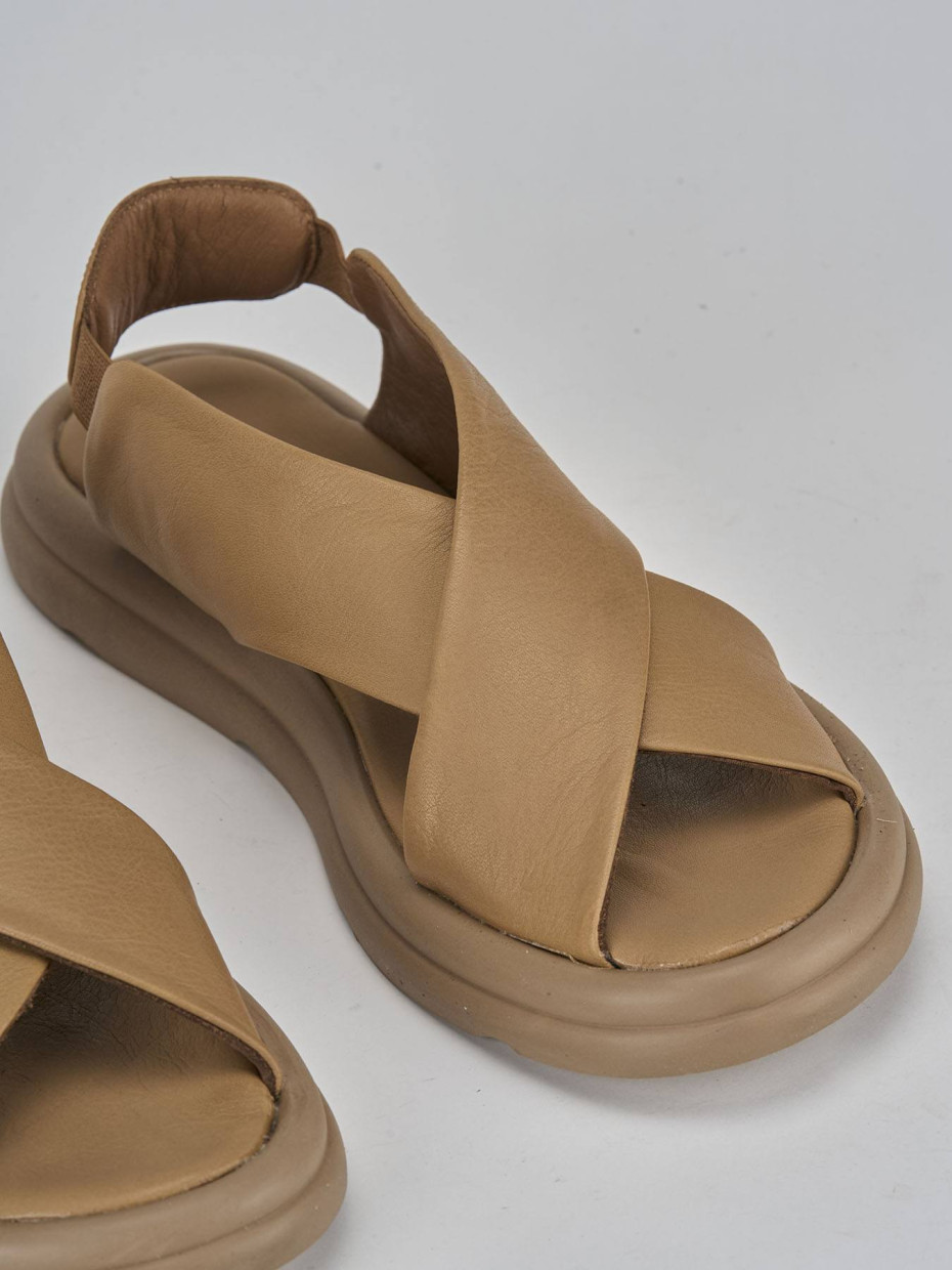 Sandali tacco 2cm pelle marrone