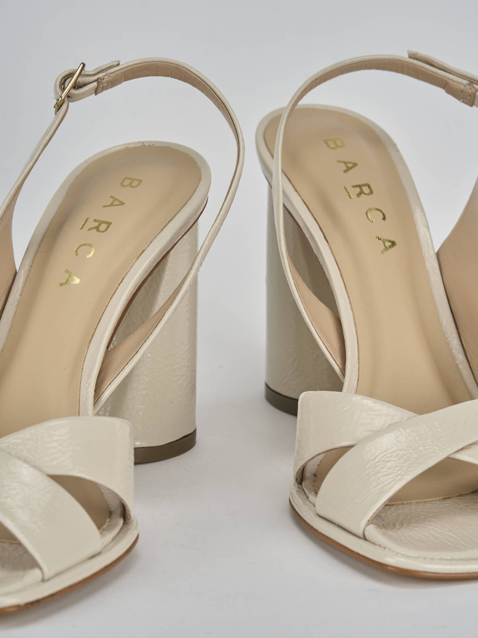 Sandali tacco 9cm vernice beige
