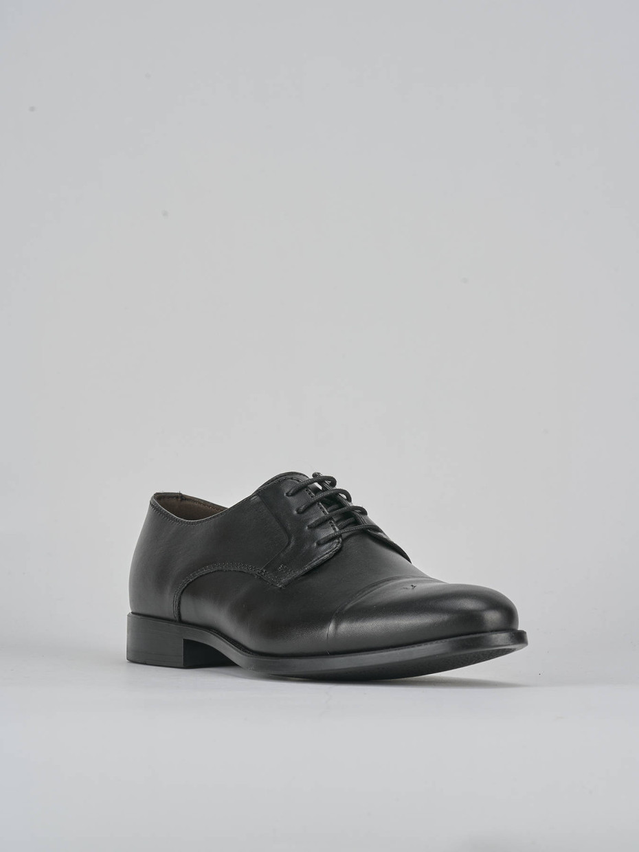 Stringate pelle nero