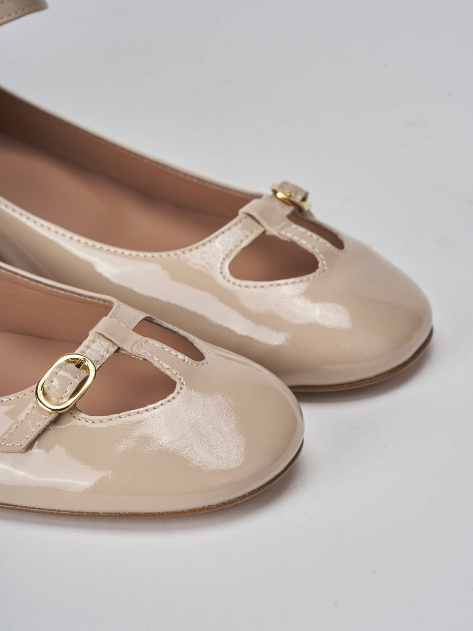 Décolleté e slingback tacco 3cm vernice beige