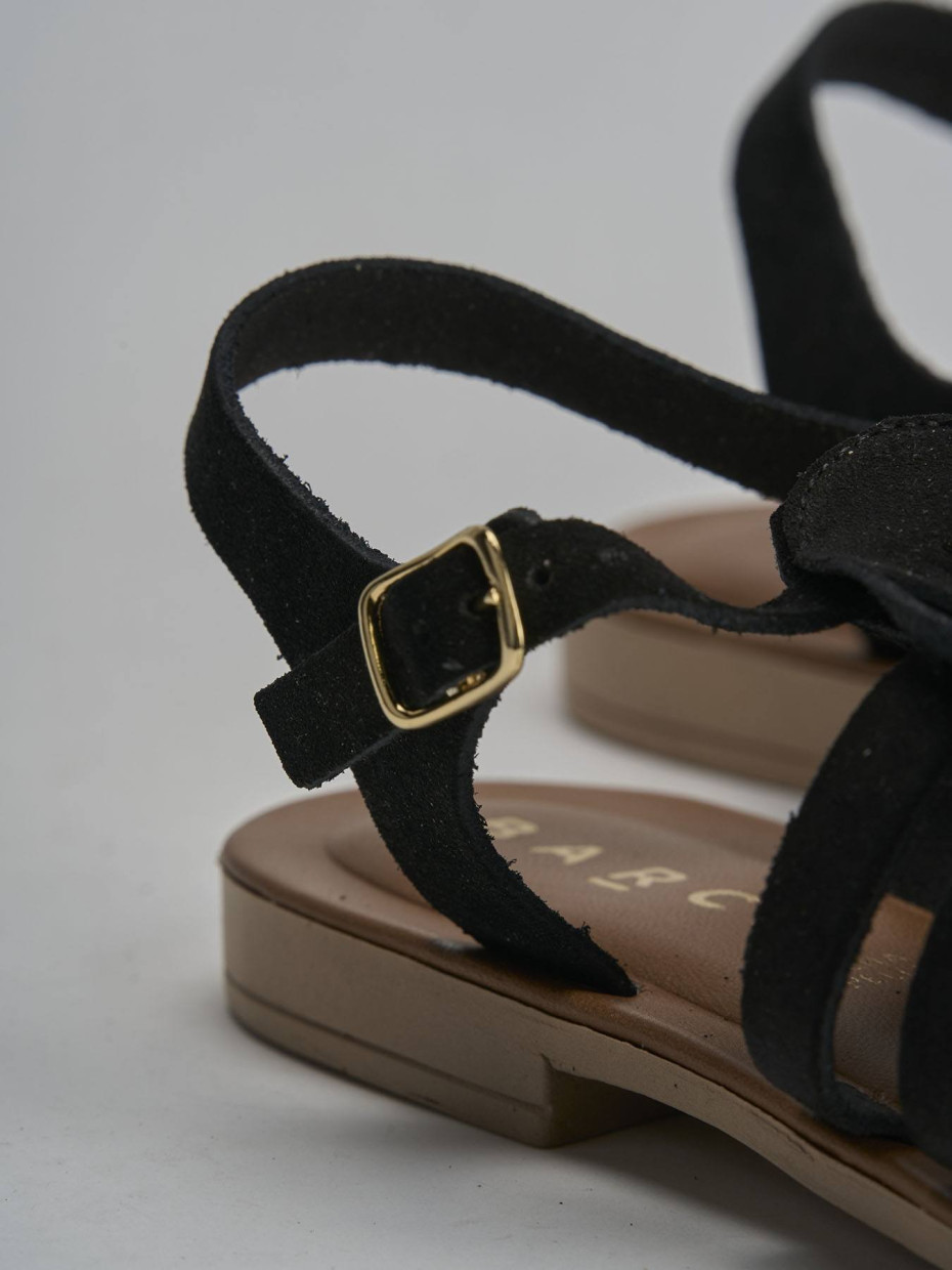 Sandalo tacco 1 cm nero camoscio