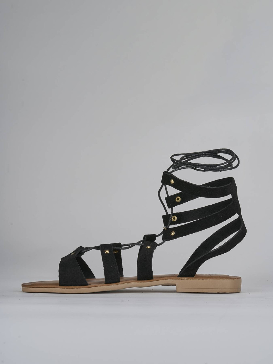 Sandalo tacco 1 cm nero camoscio