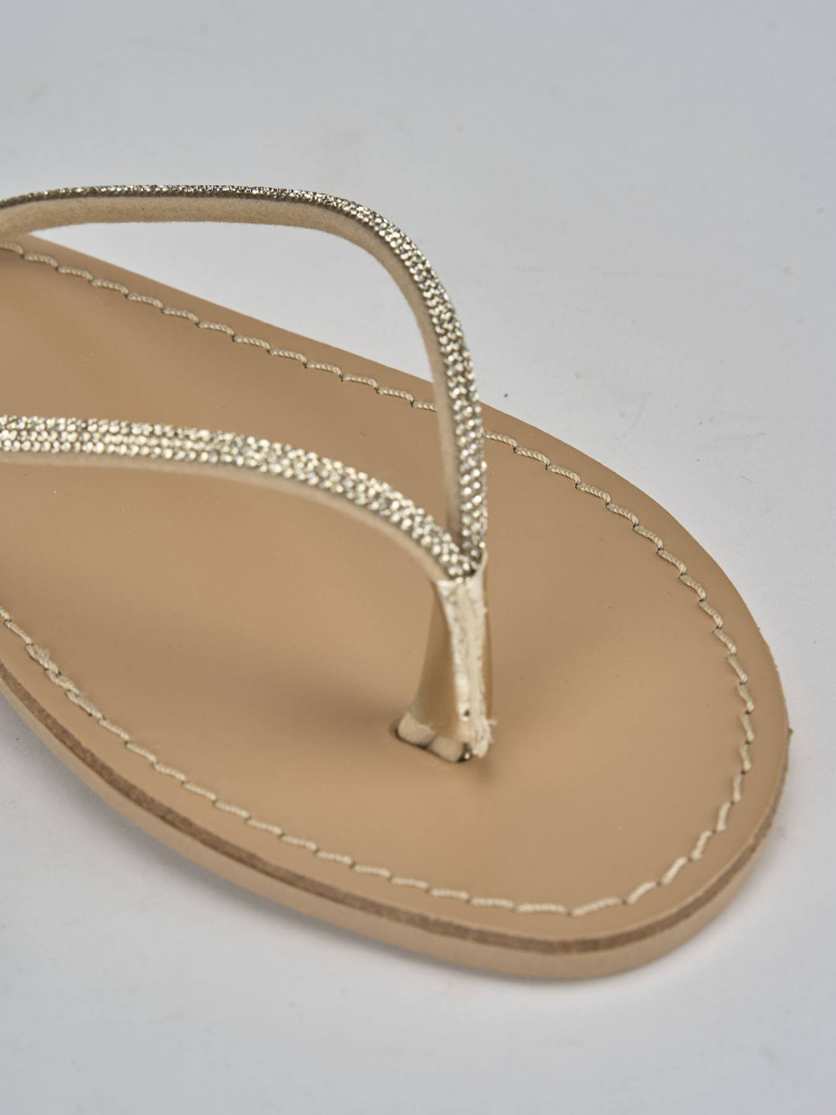 Sandalo tacco 1cm oro pelle