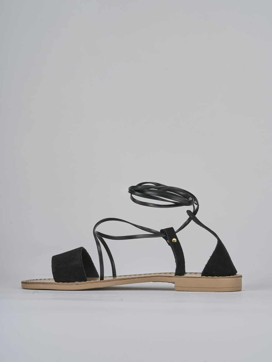 Sandalo tacco 1 cm nero camoscio