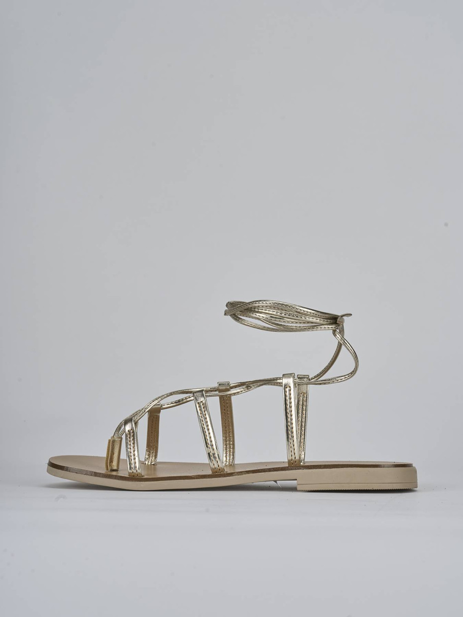Sandali tacco 1cm laminato oro