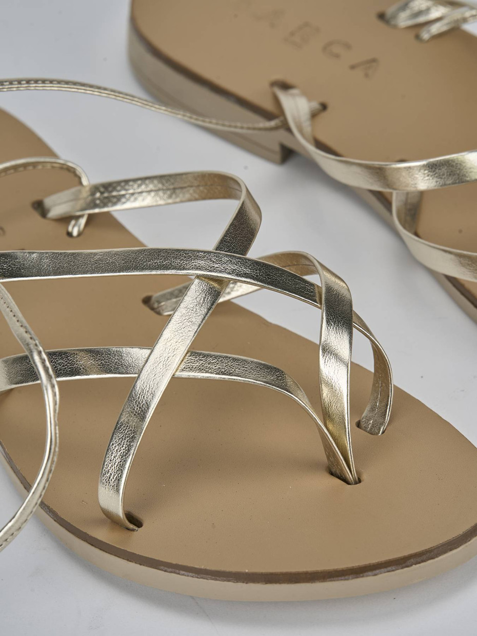 Sandali tacco 1cm pelle oro