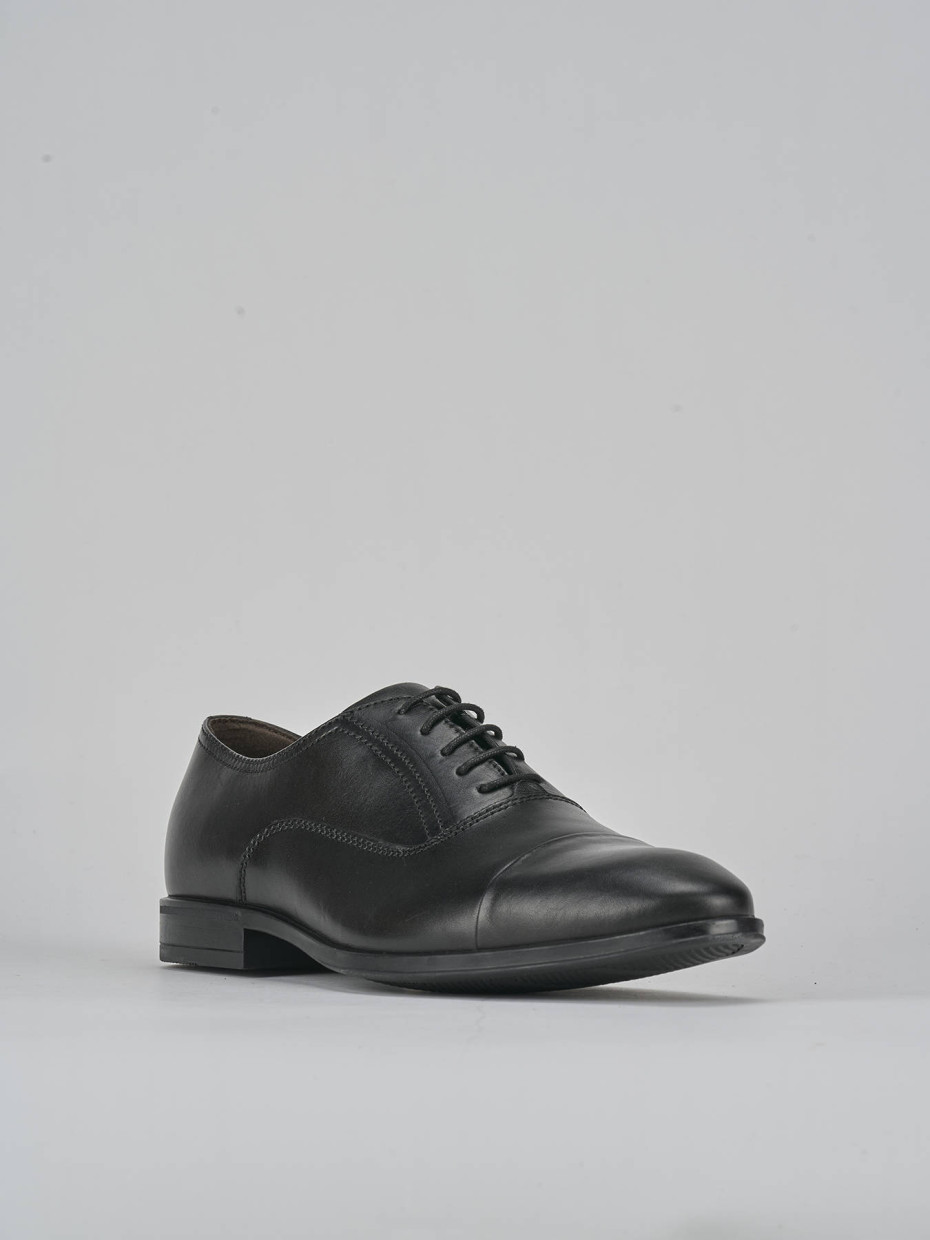 Stringate pelle nero