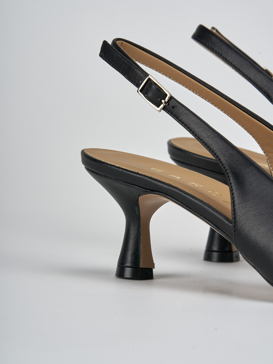 Décolleté e slingback tacco 5cm pelle nero