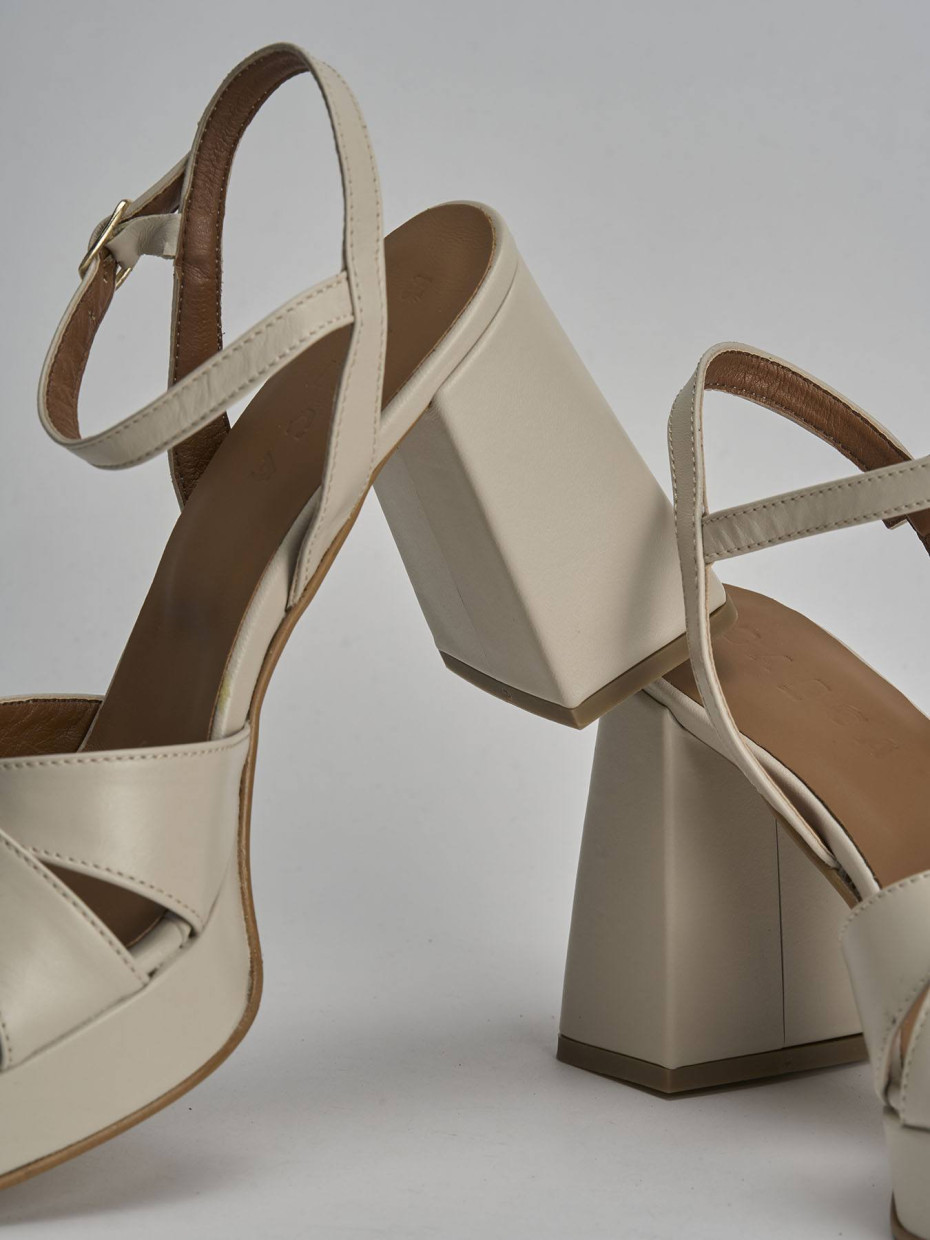 Sandalo tacco 8 cm bianco pelle