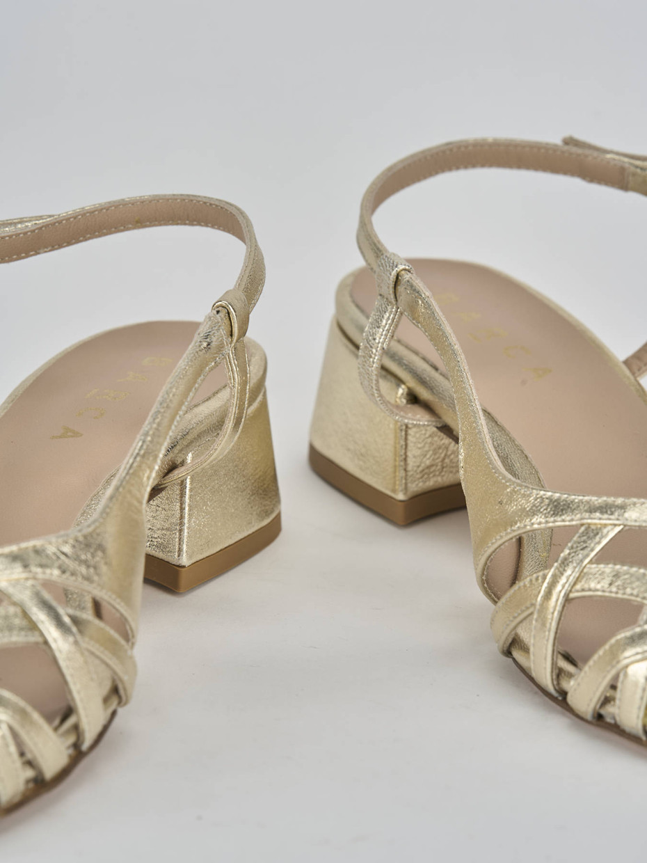 Sandalo tacco 5 cm oro pelle