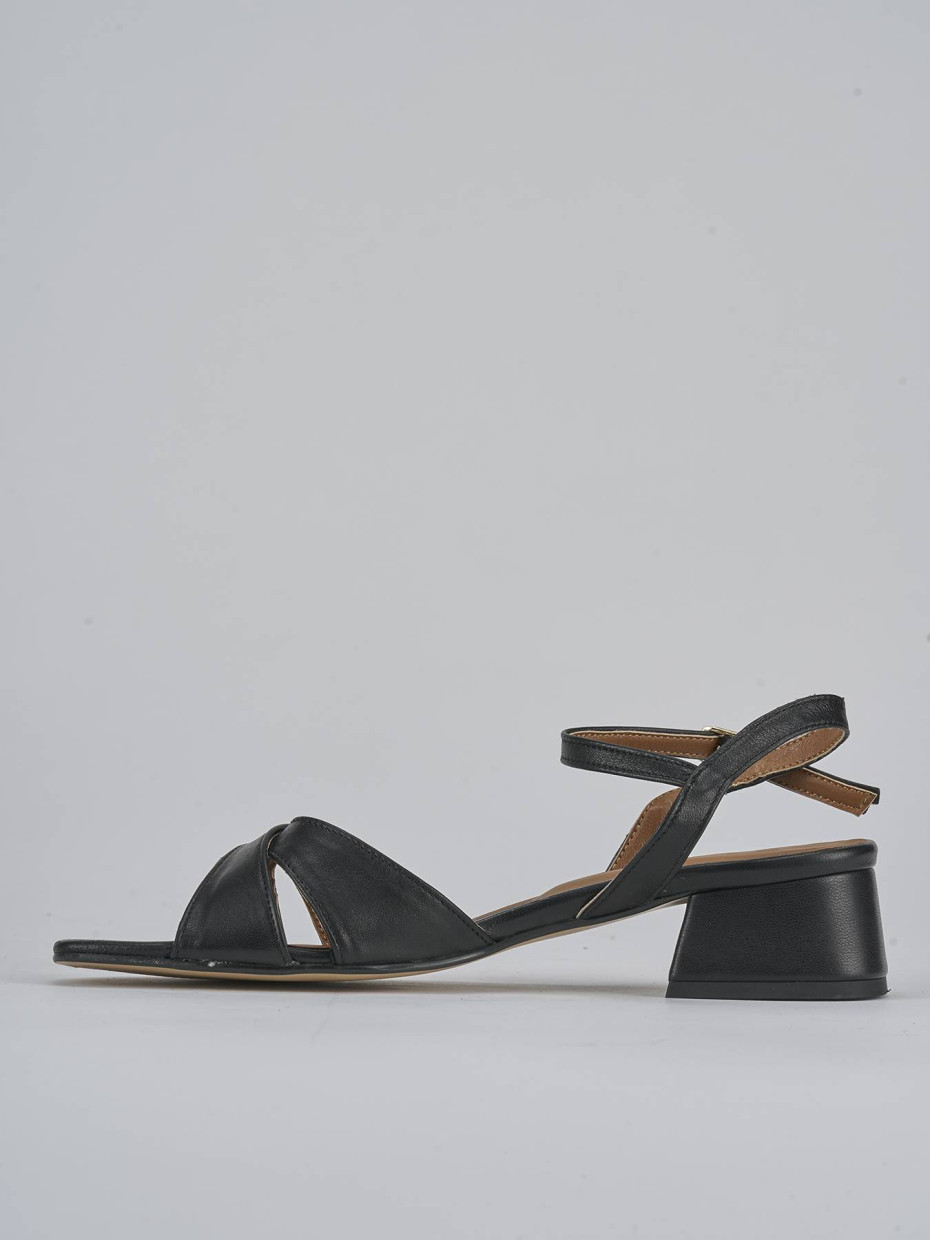 Sandalo tacco 3 cm nero pelle
