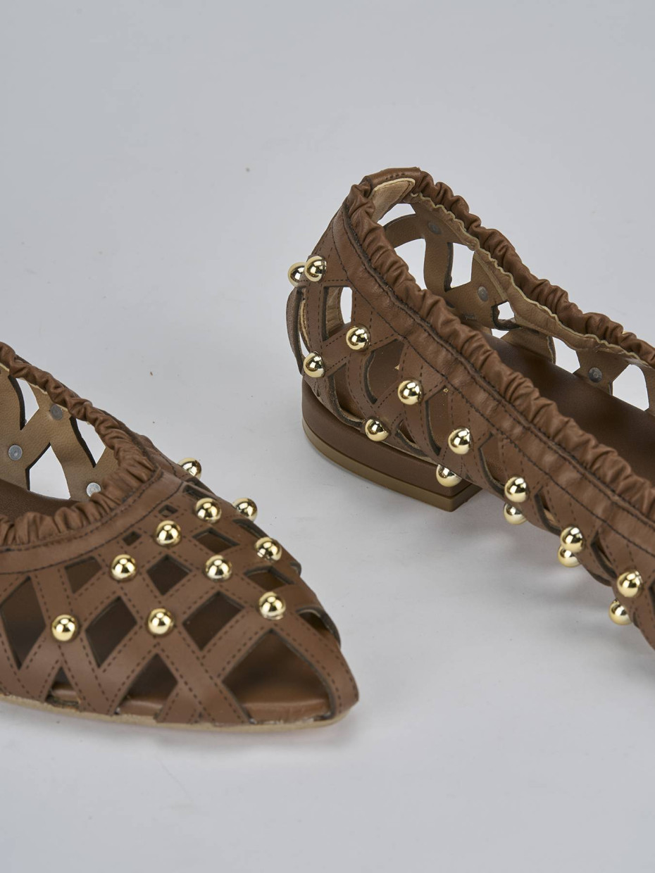 Ballerina tacco 2 cm marrone pelle
