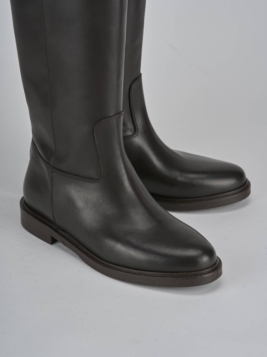 Stivali tacco 2cm pelle testa