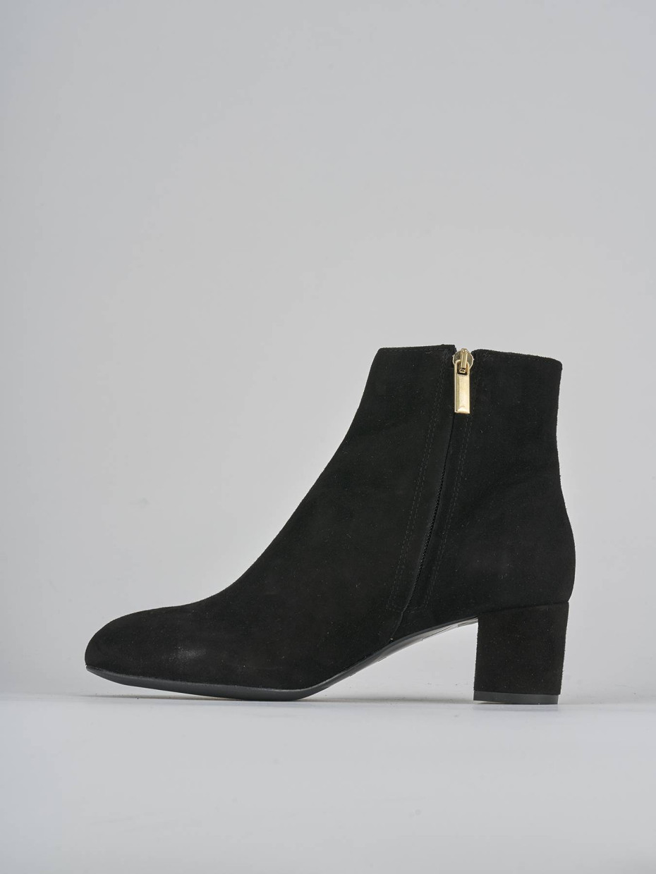 Stivaletti tacco 6cm camoscio nero