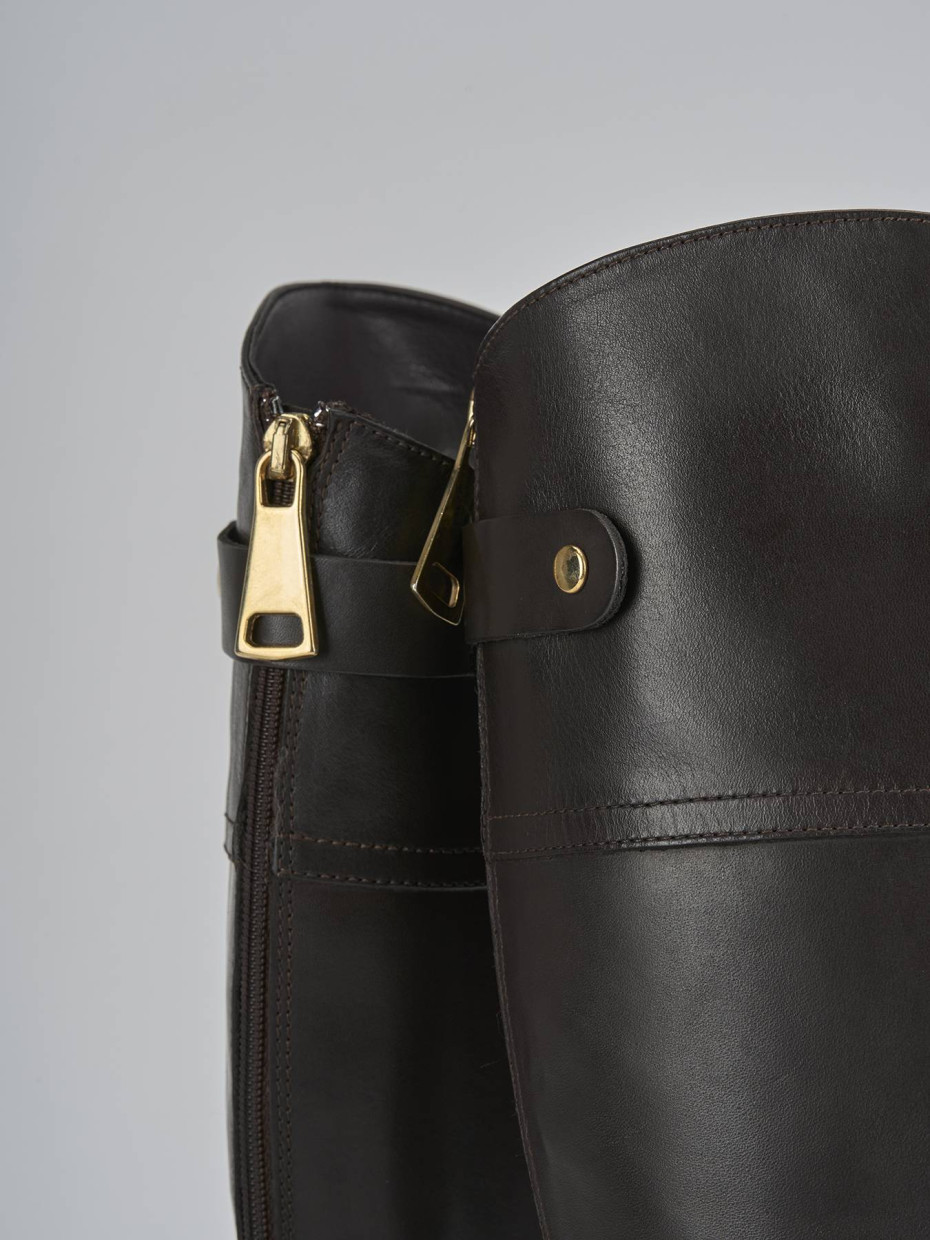 Stivali tacco 2cm pelle testa
