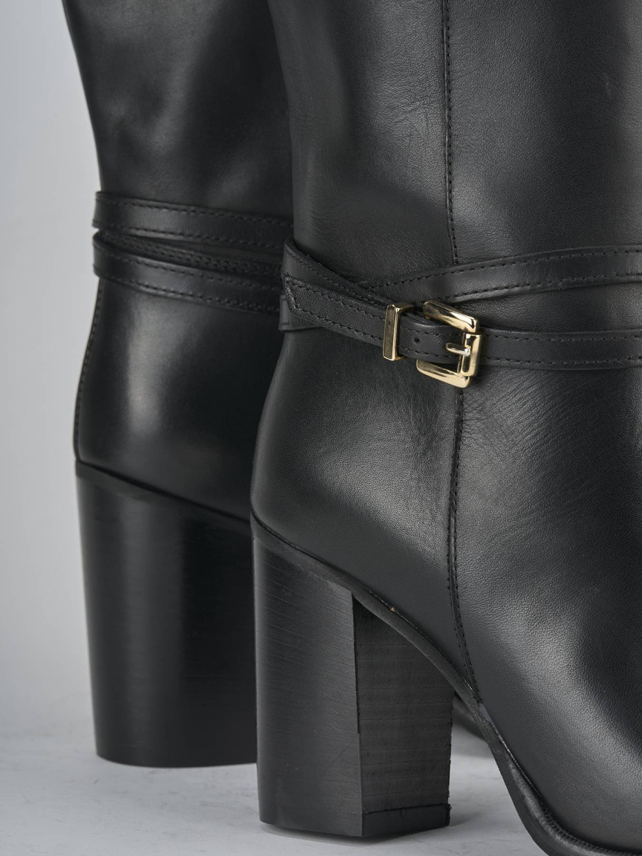 Stivale tacco 8 cm nero pelle