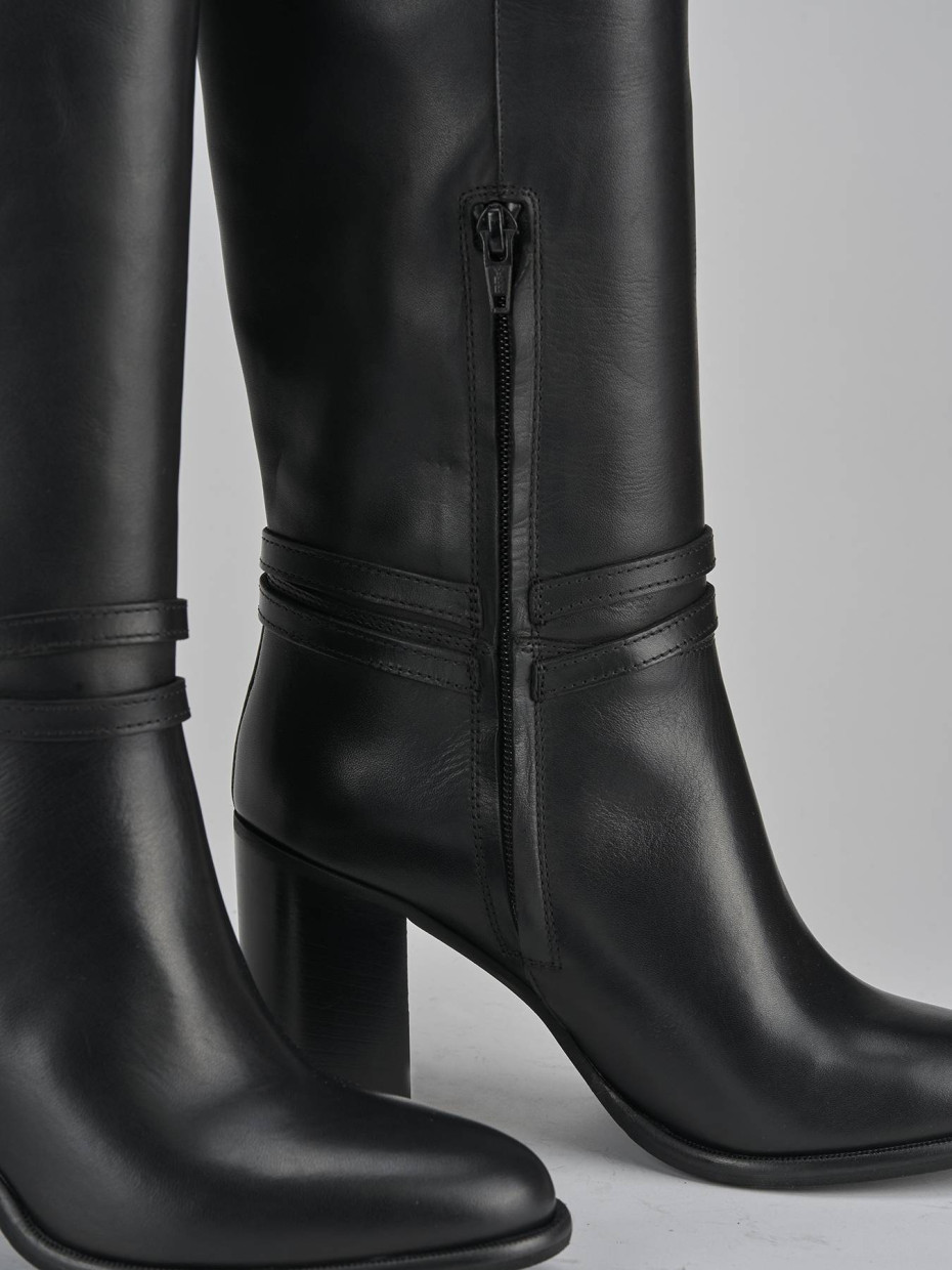 Stivale tacco 8 cm nero pelle