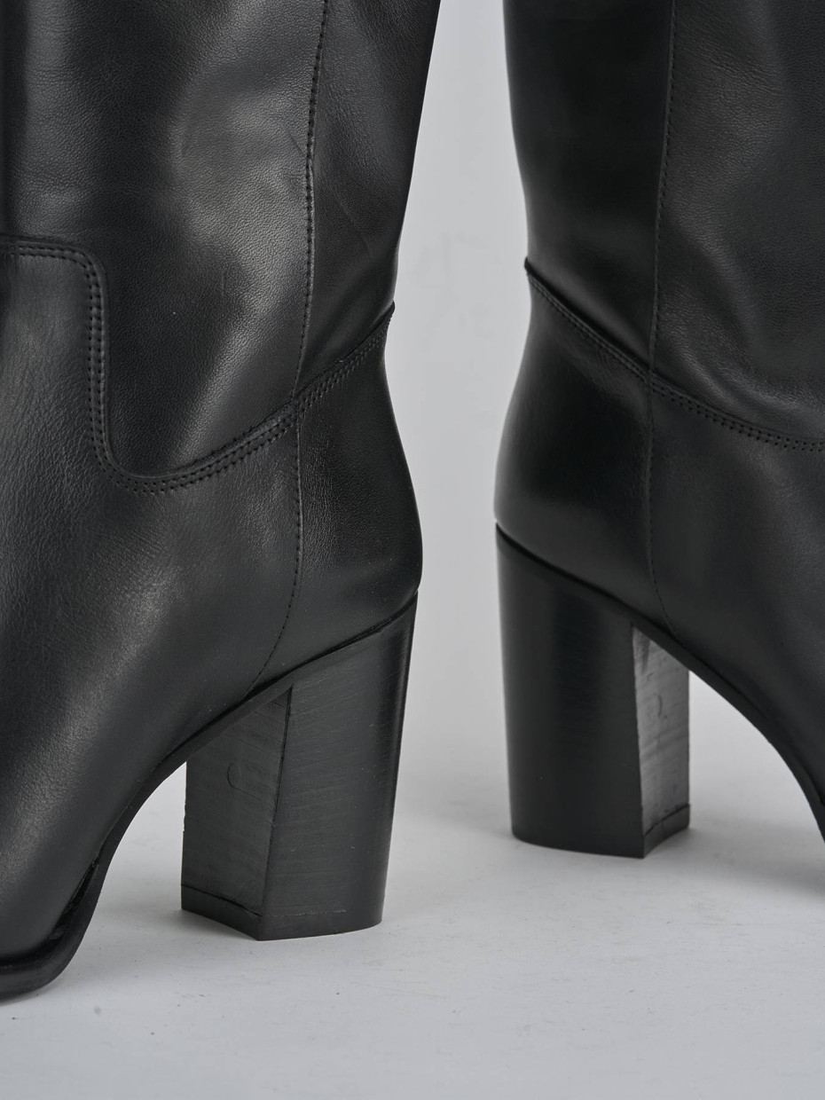 Stivali tacco 8cm pelle nero
