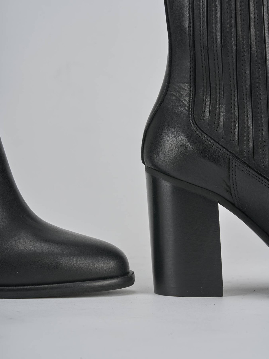 Stivaletti tacco 8cm pelle nero