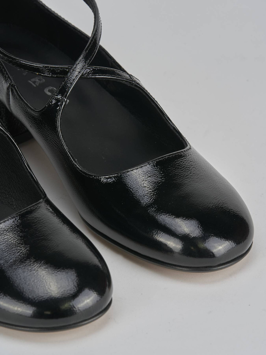 Décolleté e slingback tacco 4cm vernice nero