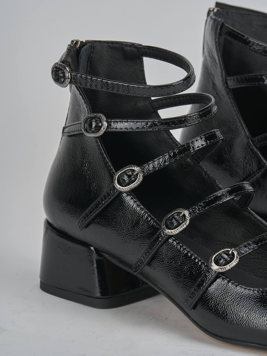 Décolleté e slingback tacco 4cm vernice nero