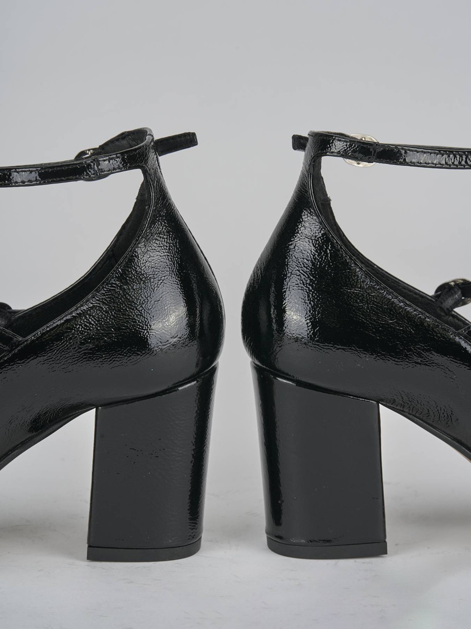 Décolleté e slingback tacco 8cm vernice nero