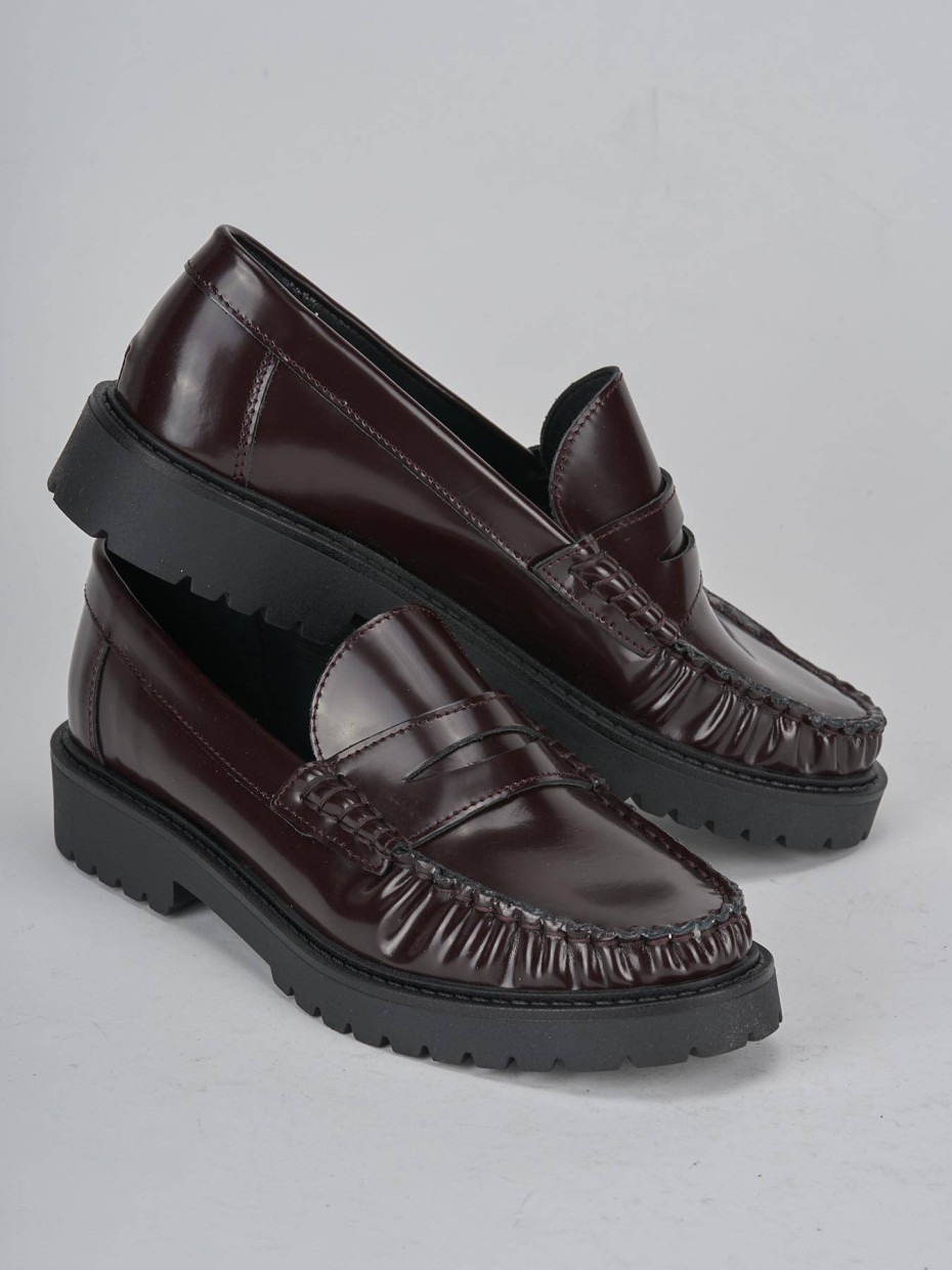 Mocassini tacco 2cm pelle bordo'