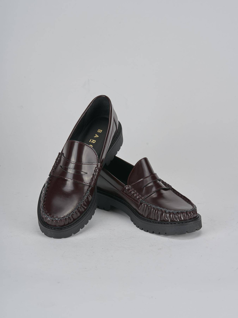 Mocassini tacco 2cm pelle bordo'