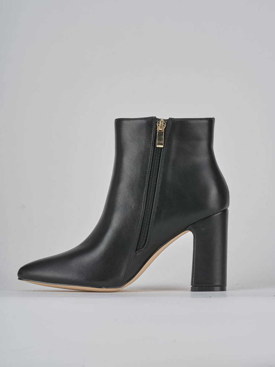 Stivaletti tacco 9cm pelle nero