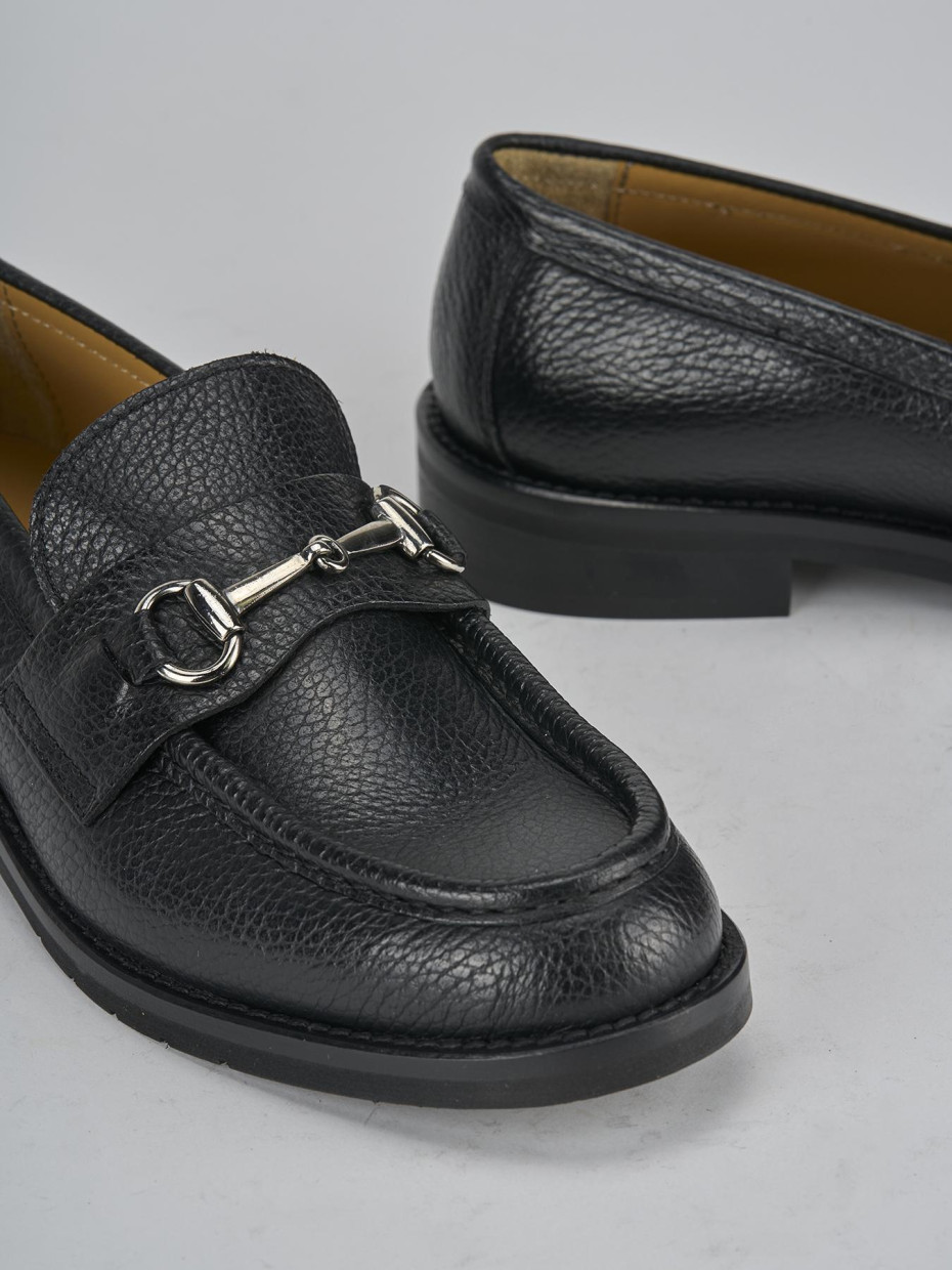 Mocassini tacco 2cm pelle nero