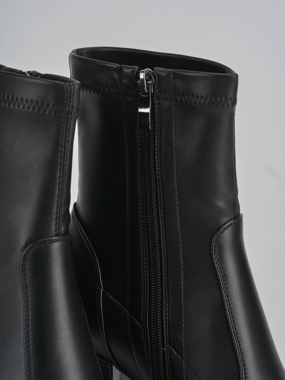 Stivaletti tacco 6cm pelle nero