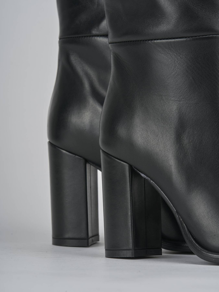 Stivali tacco 9cm pelle nero