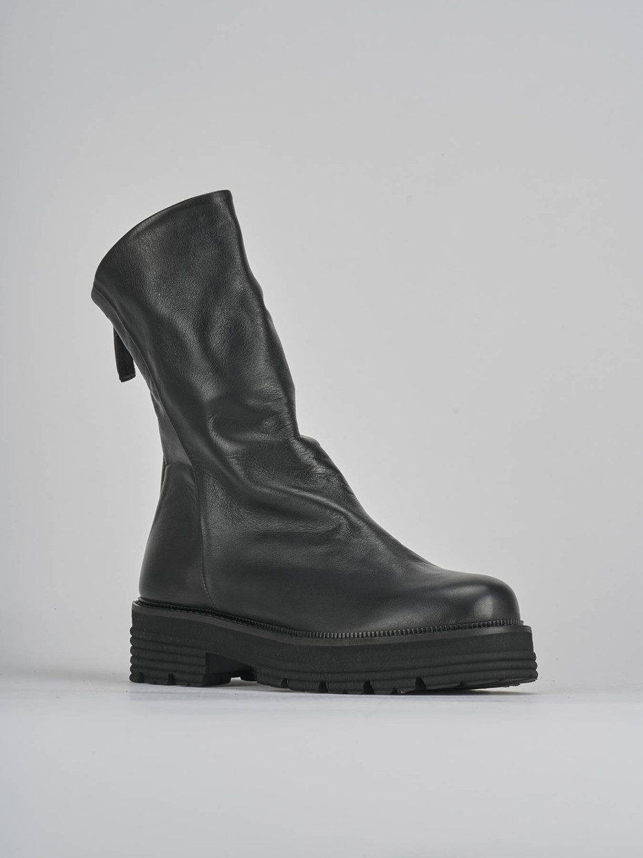 Stivaletti tacco 2cm pelle nero