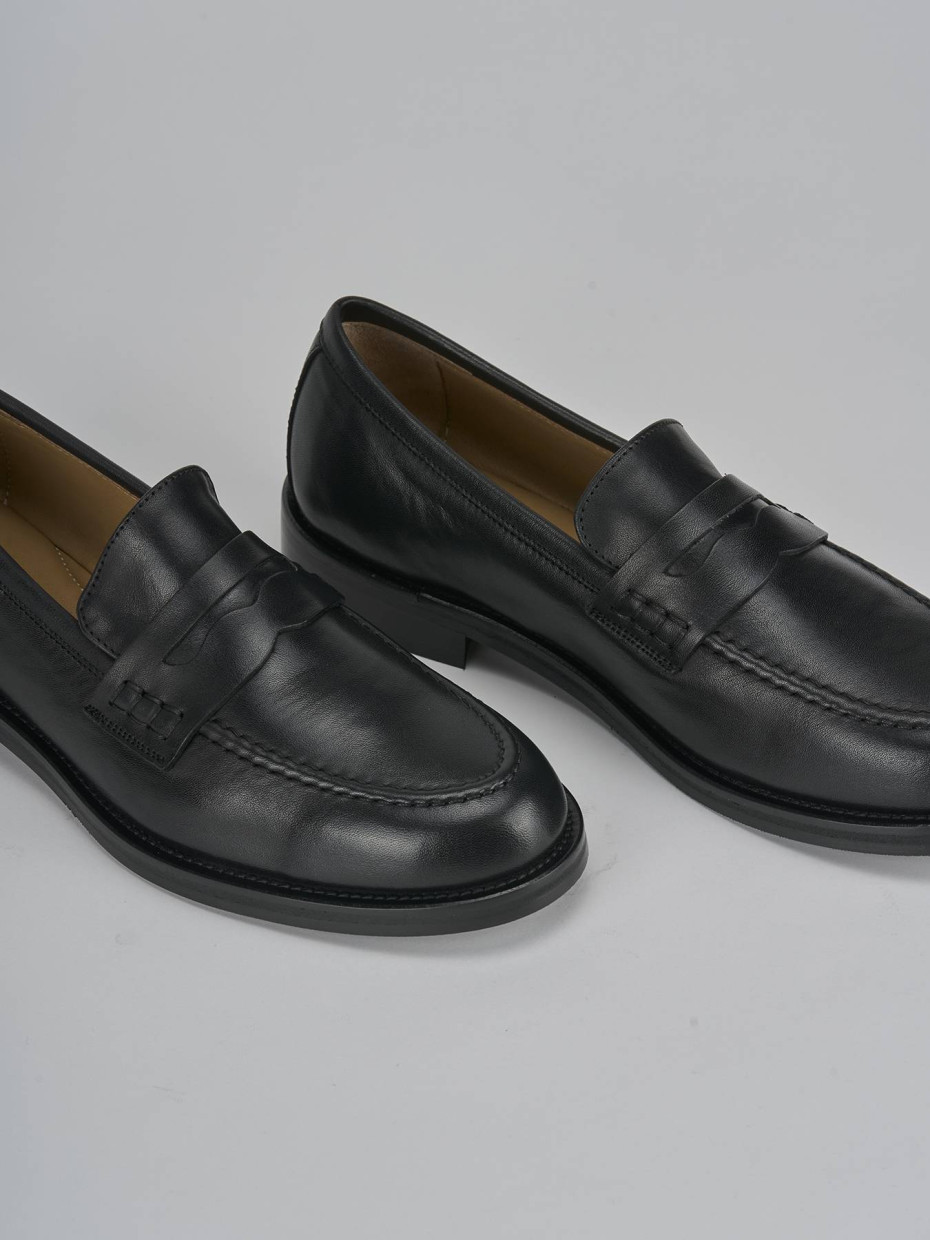 Mocassini tacco 2cm pelle nero